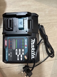 Makita DC40RA XGT 鋰電充電器
