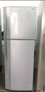 雪櫃 東芝 GR-S24 高155CM 95%新 包送貨安裝及30天保用***二手電器/傢俬/家庭用品