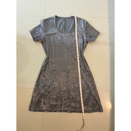 212_mini Dress Gray Color Velvet Fabric You Can Wear It As A Shirt. Square Neck🩶