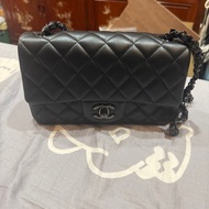 Chanel So black cf20
