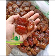 kurma madu mesi 5kg/kurma mesir gizza dates kemasan curah