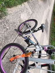 GT 登山單車