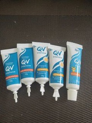 QV body moisturiser , cream