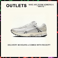 กล่องที่สมบูรณ์ Nike Air Zoom Vomero 5 " White " Running Shoes HF0731 - 007 รับประกัน 1 ปี
