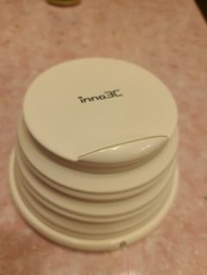 Inno3C 無線充電器 燈