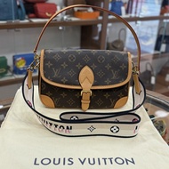 98%NEW USED LV DIANE MONOGRAM 法棍包帆布 M45985 芯片款
