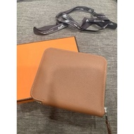 愛馬仕hermes 絲巾短夾 2024年6🈷️票 🇹🇼專櫃 gold金剛色❤️