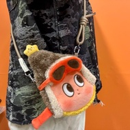 星星人卡塔尔多哈机场限定飞行员斜跨包热门Star Man Qatar Doha Airport Limited Pilot20251221