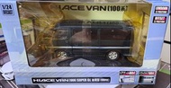 全新Dism 1/24 Toyota Hiace(100系）Super GL 1998年后期型模型車仔車模合金車玩具車diecast