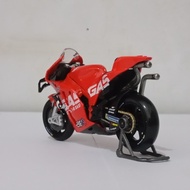 MotoGP Miniature 37 AGUSTO FERNANDEZ Maisto 1:18 scale