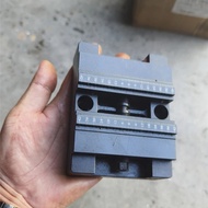 H90-L50/H90-10-100/H90-10-100L 5-axis CNC Machining Center Self-centering Vises Concentric Precision