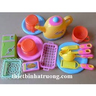 Plastic eating utensil toy set