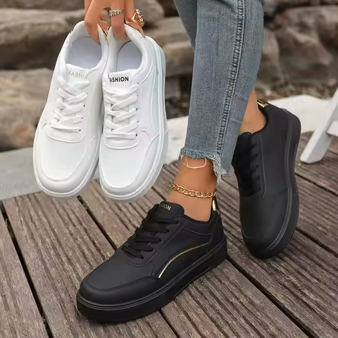 Vintage Leopard Spliced Women Sneakers German Trainer Style Lace‑Up Flat Casual Comfort Walking Boar