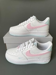 Nike Air Force 1 '07 板鞋 女款 白粉色