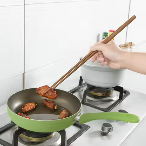 2pcs Long Hot Pot Fried Chopsticks Home Non-slip Lo Mein Chopsticks Kitchen Solid Wood For Cooking H
