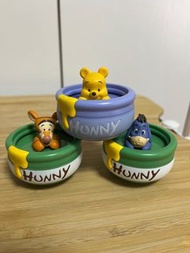 Winnie the pooh 扭蛋