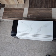 Stepnosing Granit Tangga Motif putih marmer mix hitam glossy  30x60 30x80 30x90 30x100 30x120