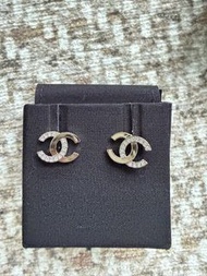 Chanel 25P cc shining earrings 半鑽閃石mini 耳環