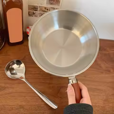 C Stainless Steel Instant Noodle Pot Small Pot For One Person High-value Appearance Wood Handle Snac