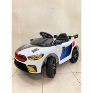 BMW BATTERY CHARGER CAR / BABY RIDE ON CAR