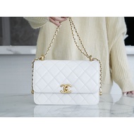 CNL 24c ADJUSTABLE STRAP Flap