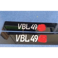 No plate kereta spray dalam