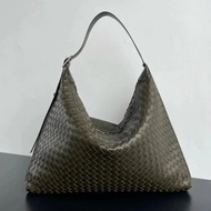 25 New Style r Bag bv Bag Pure Hand-Woven Sheepskin Bag Oversized Super Soft Super Fashionable Men W