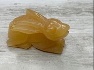 石英岩玉（金絲玉）兔兔吊墜