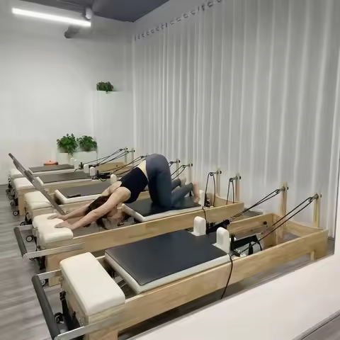 Custom Wood Reformer Gym Yoga Pilates Reformer Bed Pilates Reformer for Studio Pilate Reformer Tower