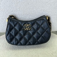 Chanel/香奈兒 23K黑金腋下hobo包單肩包 大號 芯片款