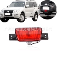 Applicable Mitsubishi Pajero V93 V97 Rear spare tire cover light license plate light Tailgate Light 