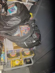 遊戲王卡 一箱加兩餅遊戲王卡加兩大袋遊戲王卡加一大盒遊戲王卡