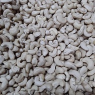 RAW CASHEW NUTS RAW CASHEW NUTS 250GM/500GM/1KG