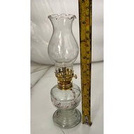 Oil lamp with cylindrical glass base
