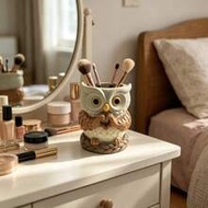 1pc Owl Shaped Pen Holder & Makeup Brush Organizer - Cute Desktop Storage & Decor, Open Space Design