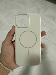 เคส สำหรับ 16 Pro Max (มือสอง)พร้อม MagSafe ของแท้ ใช้งานเอง มีรอยตามการใช้งานตามภาพคะ สนใจติดต่อสอบ