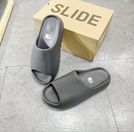 Adidas yeezy拖鞋