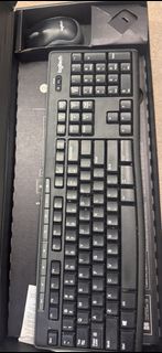 Logitech 鍵盤及滑鼠
