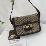 celine vintage老花馬車郵差包