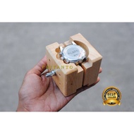 Watch body holder / holder, watch case holder, watch service tool