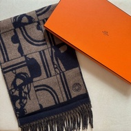全新 清貨🧡 Hermes cashmere 頸巾 羊绒 圍巾  🐴 Brides de Gala en Desordre