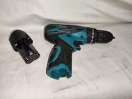 Makita 牧田的 12V 充電式電鑽