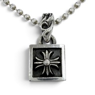 成色極佳 ● CHROME HEARTS 框式 CH Plus 項鍊，925 純銀珠鍊，20 吋銀項鍊，重 10.9 克，男士款，附贈收納袋