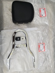 Chỗ dựa tựa lưng cho người ngồi sau chính hãng Suzuki GZ 150A