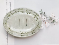 滴膠純白環形小花朵肥皂盒