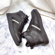 Sepatu sneaker boots pria Bally hitam putih