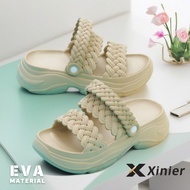 Xinier Terbaru 2025  Sandal Wanita Sandal Tebal Wanita Sandal Wanita Kekinian Lucu Sandal Wanita Yan