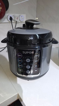 SUPOR 蘇泊爾 多功能電壓力鍋