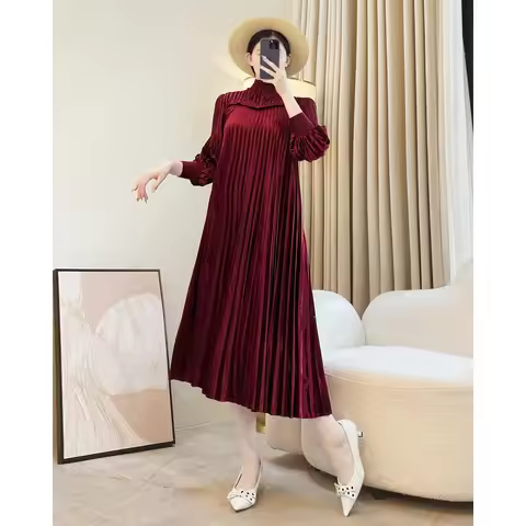 Miyake Light Luxury Velvet Dress 2025 Banquet High-end Loose Heavy Industry Beads To Cover The Meat
