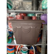 BROWN SQUARE POT 48 x 48 x 39cm